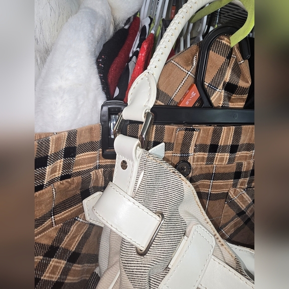 🍁🍂🍁🍂🍁NEED GONE LIKE NEW Burberry Bag MegA Check Nova Leather Buckle Hobo - Picture 12 of 16